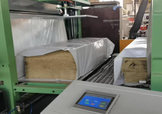良い価格 高品質の岩毛生産ライン 幅1.2m,輸送速度40~120m/min,振帯幅2800mm オンライン