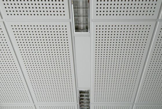 良い価格 円形/角目は金属板機械200T圧力MDF/HPLの穿孔器機械打ち抜きました オンライン