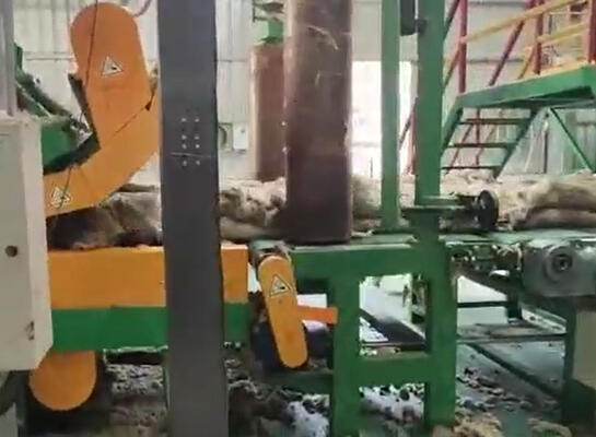 建築設計のための機械外部の絶縁パネルを作るロック ウールの絶縁シート