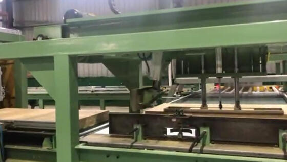 PLC制御システムを持つ岩羊毛生産ライン 年間生産量30000トン 80-200kg/m3密度