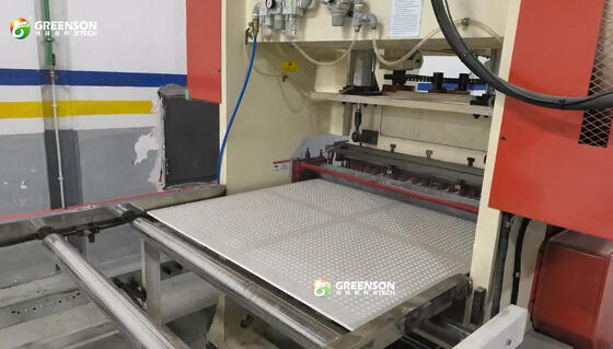 マックス20mm厚さのジプスボードの穴開きのための200T高圧自動操作の自動水力板パンシングマシン