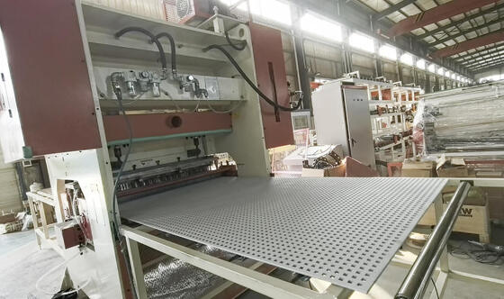 良い価格 自動 CNC パネル パンシング マシン 200T 圧力 50 倍 / 分速と 1220mm 孔隙幅 オンライン