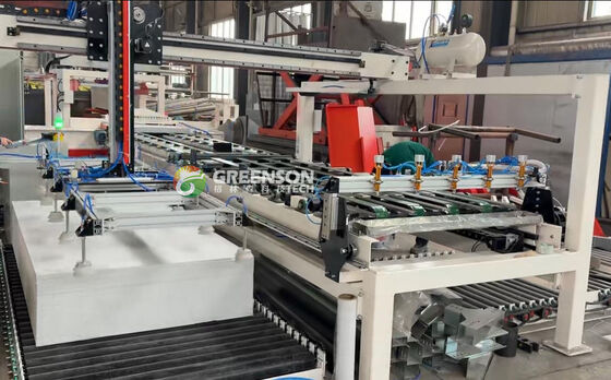 良い価格 Industrial Gypsum Board Saw Machine 3 Pieces/Minute Cutting Speed For 1200 Mm*2400 Mm Boards Dust Free Operation オンライン